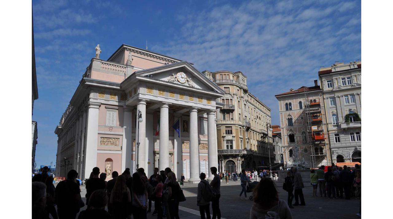 Unica Nel Cuore Storico Di Triest Zewnętrze zdjęcie